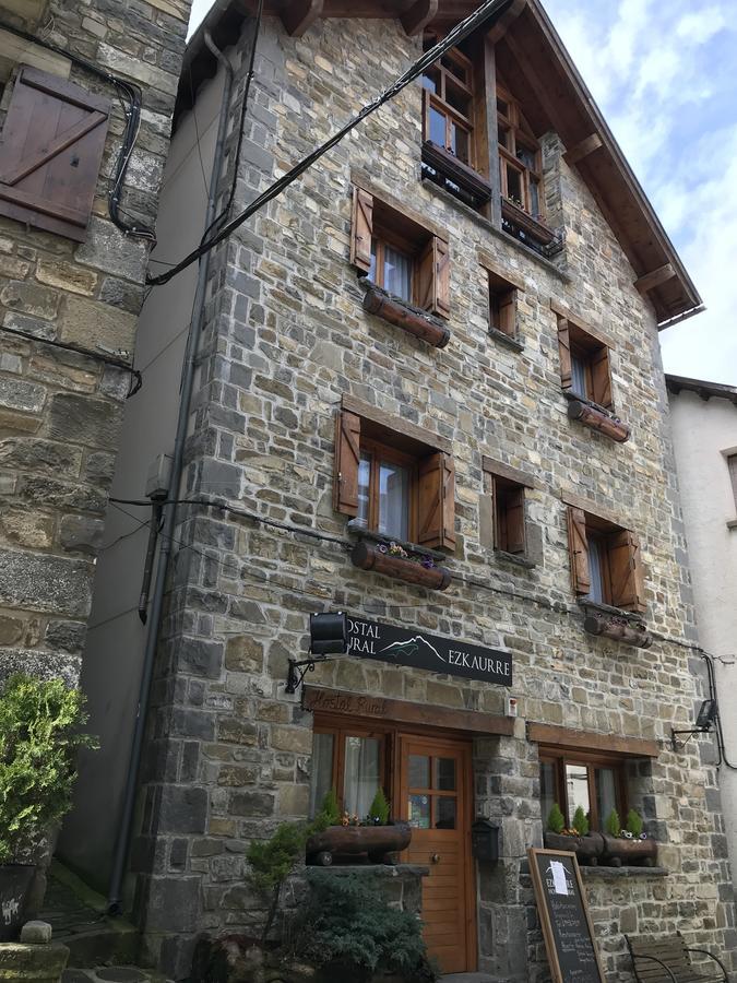 Hostal Ezkaurre Isaba Extérieur photo