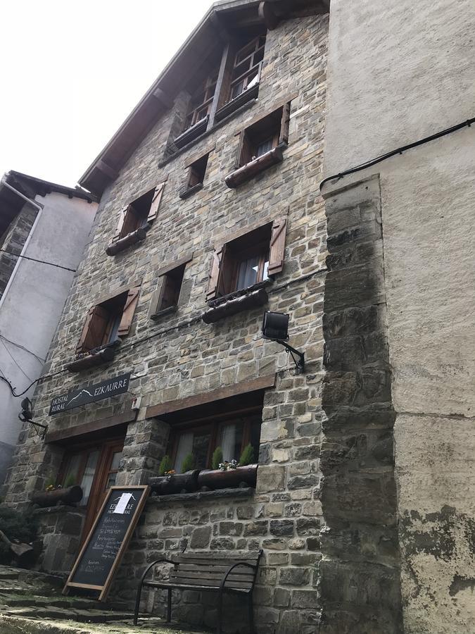 Hostal Ezkaurre Isaba Extérieur photo