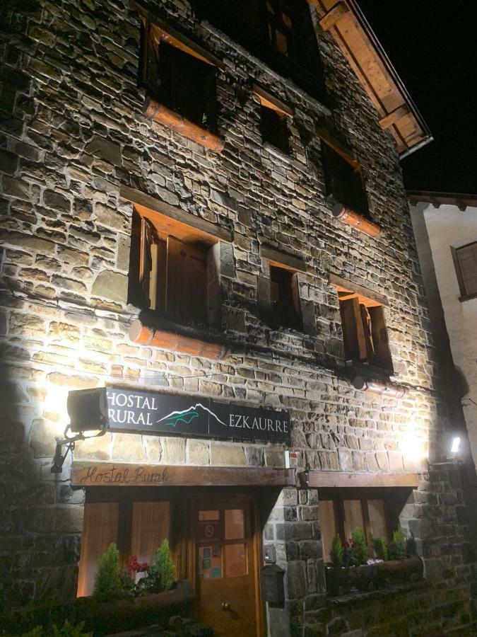 Hostal Ezkaurre Isaba Extérieur photo